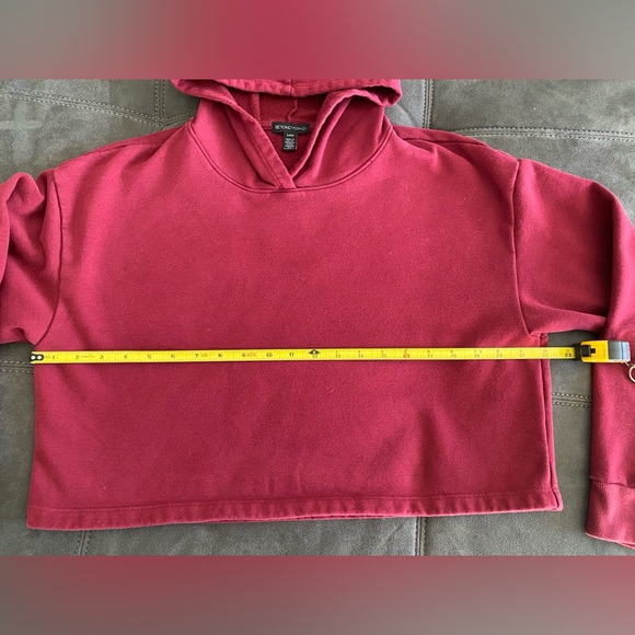 Beyond Yoga cropped hoodie Sm - Picture 3 of 6